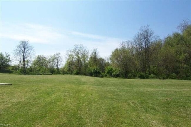 Building Photo - 888 E Caston Rd