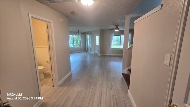Building Photo - 7239 Foxbrook Dr