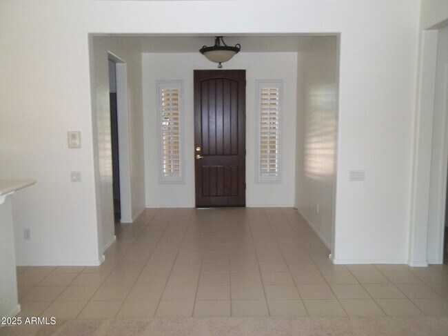 Foto del edificio - 22214 N Las Positas Dr