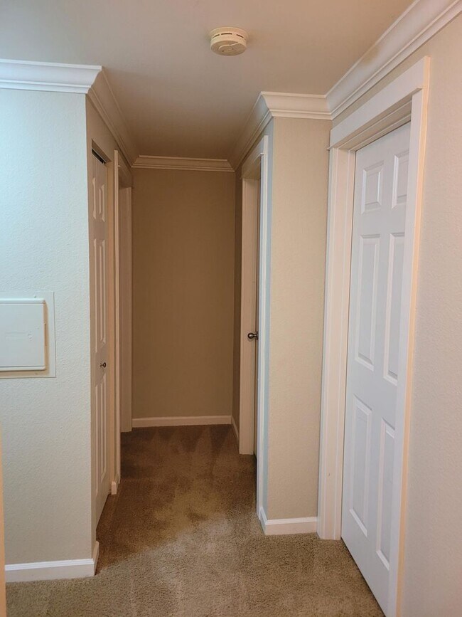 Foto del edificio - 2 Bed 1 Bath Condo Sunset Pointe