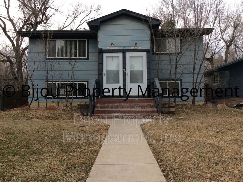 Primary Photo - 2224 Cooper Ave
