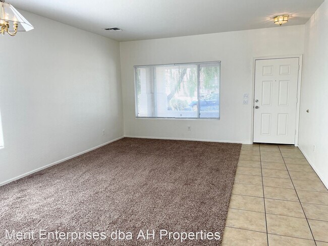 Foto del edificio - 4 br, 2.5 bath House - 12355 W SHERMAN ST