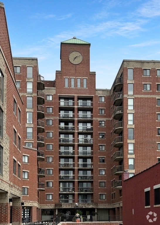 Building Photo - 15 N Beacon St