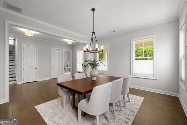 Foto del edificio - 6320 Halcyon Garden Dr