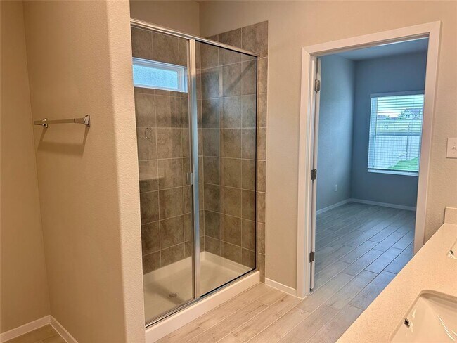 Building Photo - 251 Chesterfield Dr