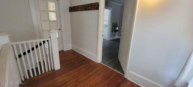 Foto del edificio - 2022 Dellwood Ave