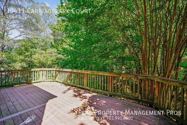 Foto del edificio - 10411 Carriagepark Ct