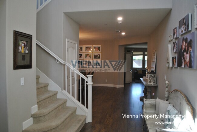 Building Photo - 3017 Octave Ave