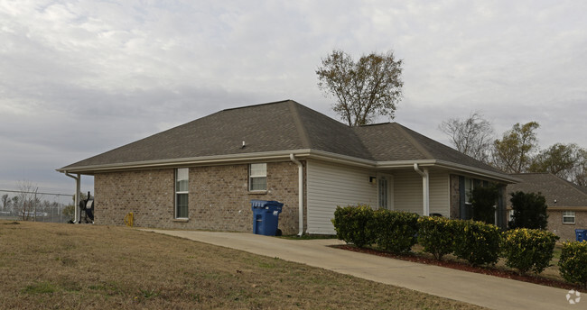 Foto del edificio - River West Apartments