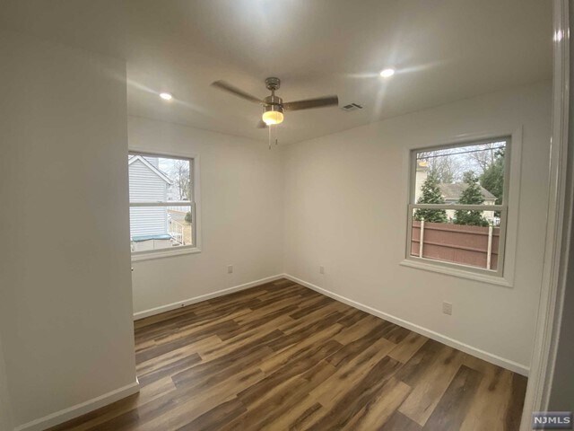 Foto del edificio - 638 Cedar Ln