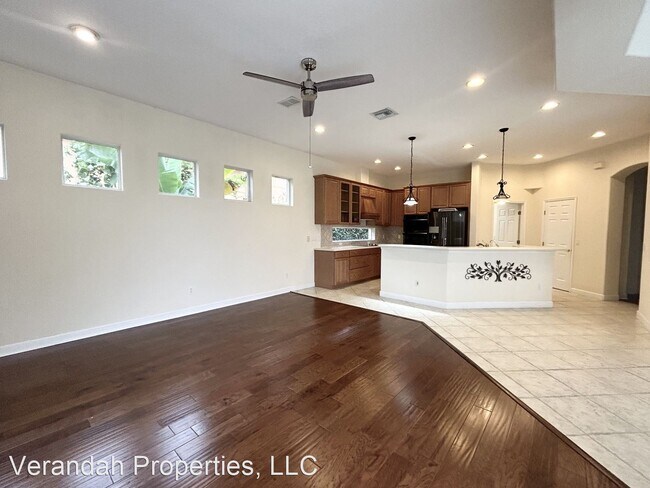 Building Photo - 4 br, 3 bath House - 8310 Tivoli Dr