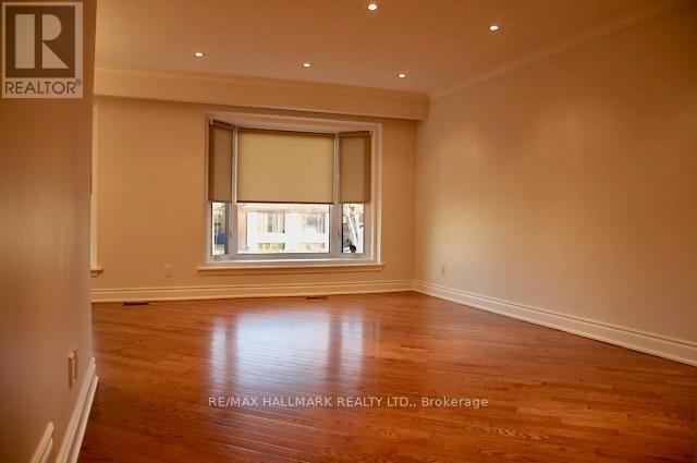 Building Photo - 162 Combe Ave