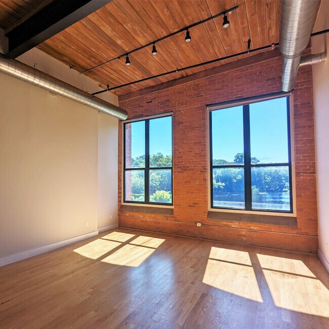 Building Photo - 1665 Main Street Unit A207