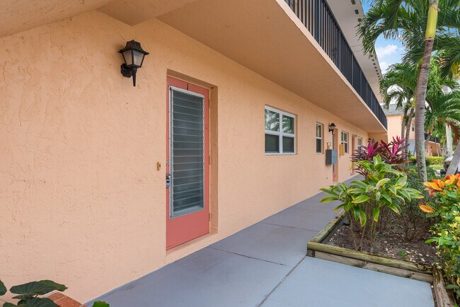 Building Photo - 2950 SE Ocean Blvd