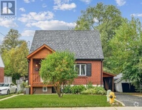Building Photo - 24 Glenburn Ave
