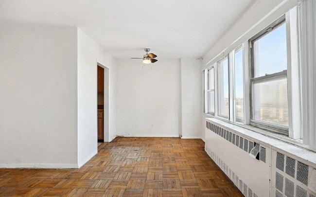 Building Photo - 3131 Grand Concourse
