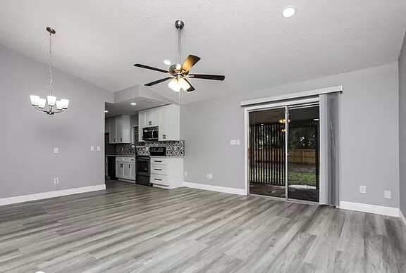 Foto del edificio - 1820 Prairie Lake Blvd