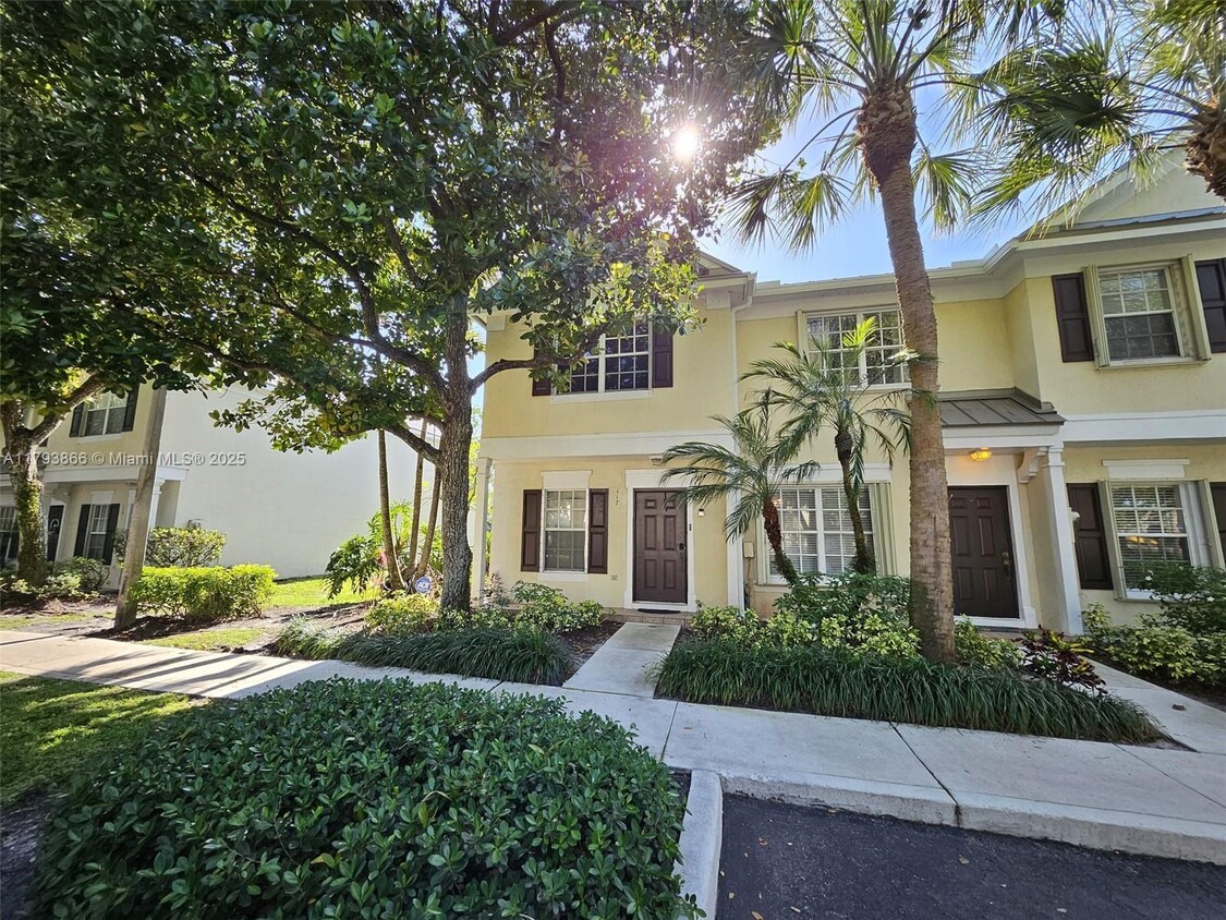 Foto principal - 117 SW 96th Ave