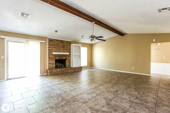 Building Photo - 8229 NW 92nd St