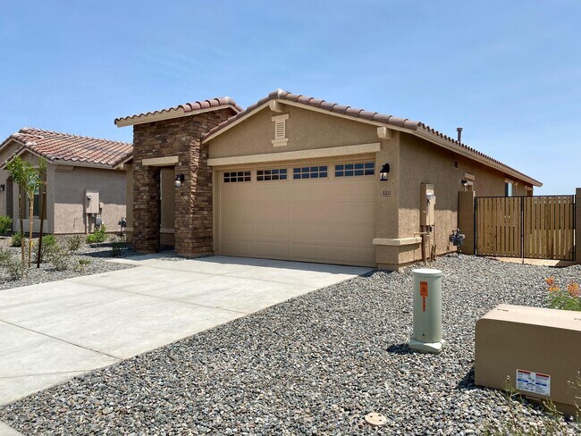 Foto del edificio - 5221 N 187th Ln