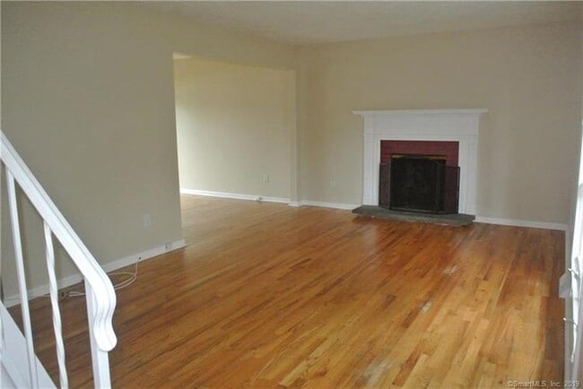 Building Photo - 30 Carriage Path N