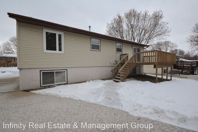 Foto del edificio - 4 br, 3 bath House - 4520 21st Ave NW