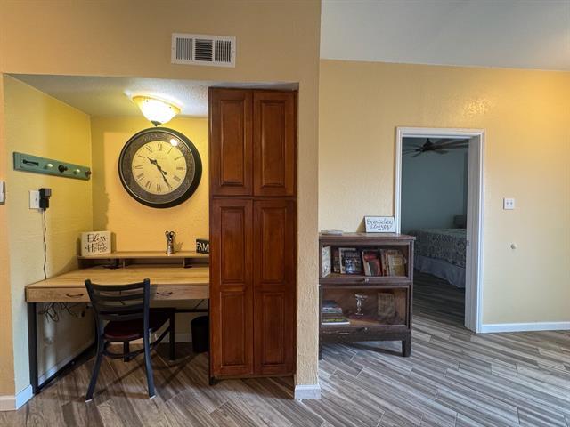 Building Photo - 18040 Midway Rd