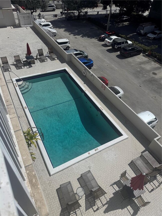 Building Photo - 1300 Lincoln Rd