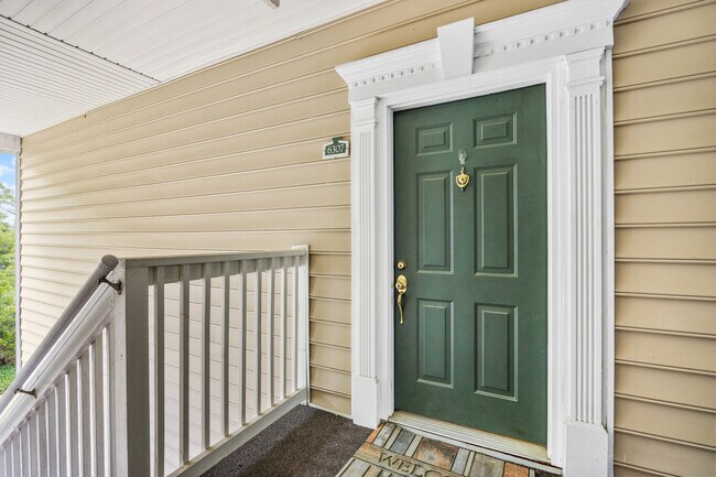 Building Photo - 6307 Sweetwater Blvd