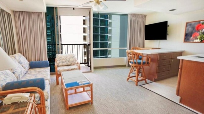 Studio with Murphy Bed & Sofa Bed - 205 Lewers St