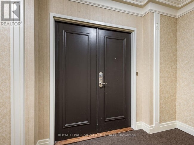 Photo du bâtiment - 11121 Yonge St