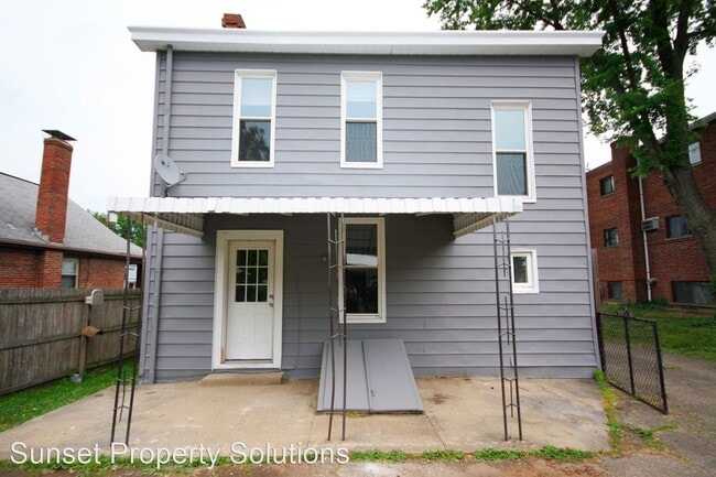 Building Photo - 3 br, 1.5 bath House - 3715 Drake Avenue 1