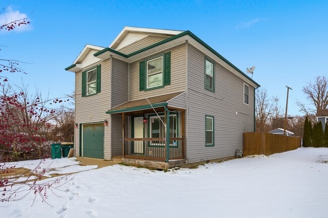 Photo - 35942 Vinewood St House