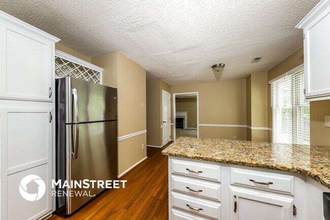 Foto del edificio - 7141 Avenbury Cir