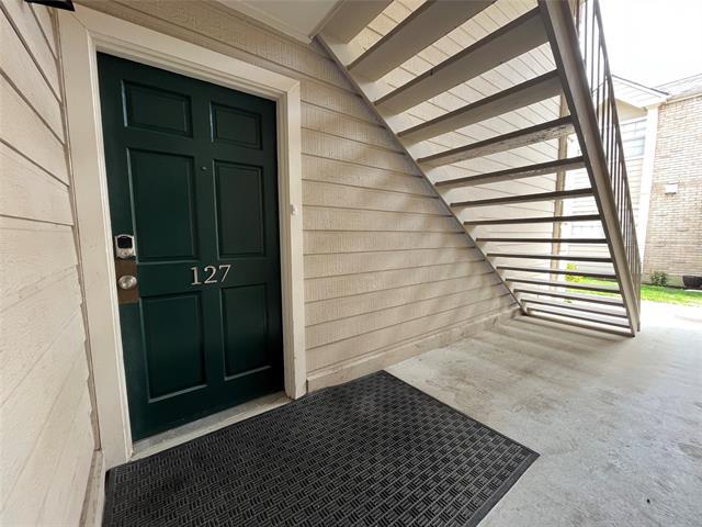 Foto del edificio - 5881 Preston View Blvd