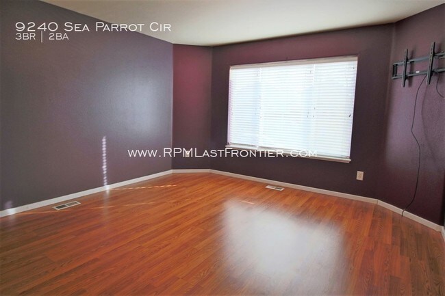 Building Photo - 9240 Sea Parrot Cir