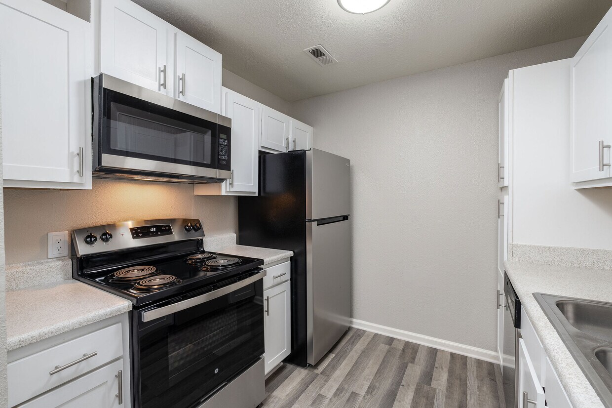 Foto principal - The Emerson Apartments