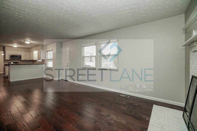 Building Photo - REDUCED! - Now offering $500 off first ful...