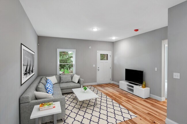 Building Photo - 2806 Lafayette Ave