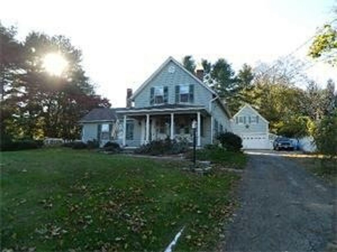 Foto principal - 3 Bedroom Single Family Home in Hampton