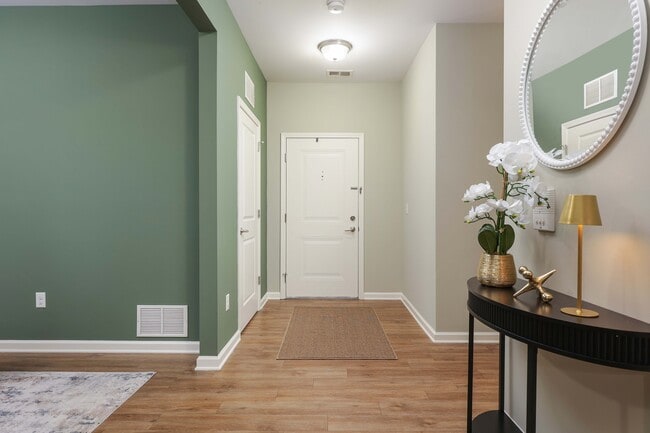 Building Photo - Greene 750 at Bear Tavern (NEW)