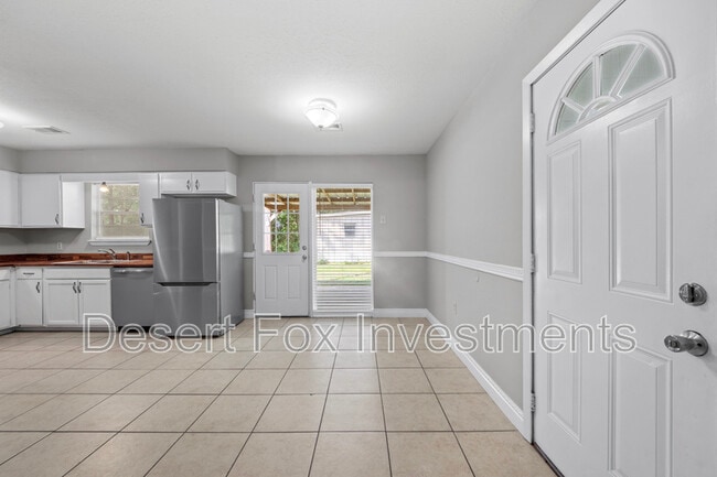 Building Photo - 101 N Ida Ln