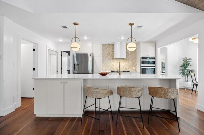 Foto del edificio - 7518 Stonecliff Dr