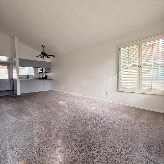 Foto del edificio - 403 Tava Ln