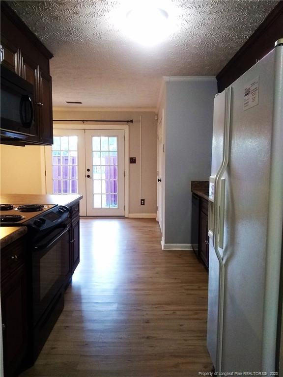 Foto del edificio - 6848 Fern Creek Pl