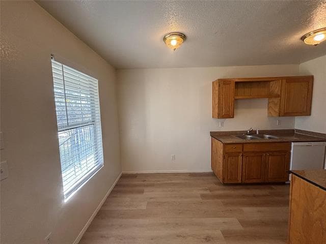 Building Photo - 300 S Magnolia St