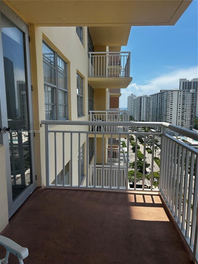Foto del edificio - 251 174th St