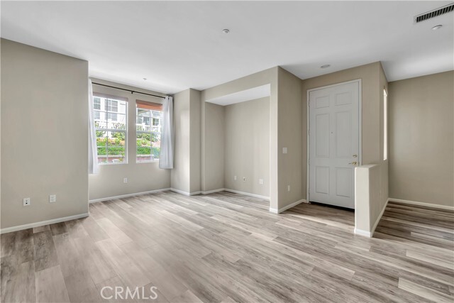 Building Photo - 151 Sklar St