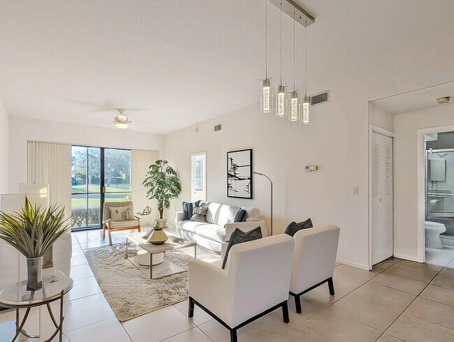 Foto del edificio - 7535 La Paz Blvd