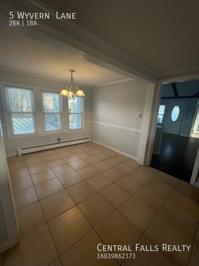 Building Photo - 5 Wyvern Ln